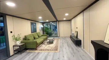 Upper-range 40 ft living area