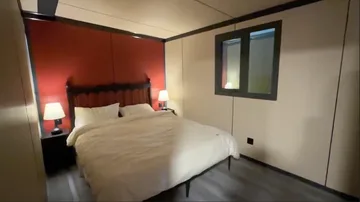 Another bedroom in the dossier